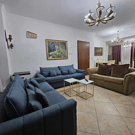 Skanderbeg Square EXPLORER APARTMENTS Tirana Exterior foto